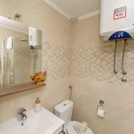 Apartamento In 26474 Veli Lošinj