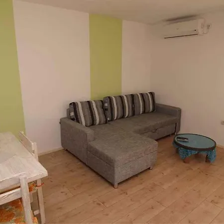 Apartment In 26474